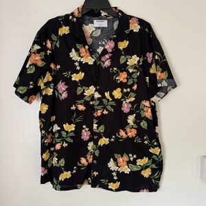 Coachella music festival Old Navy Black Short-Sleeve Floral Button-Down Shirt